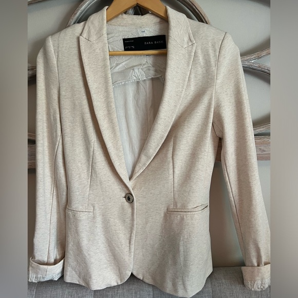 Zara Fitted blazer - Picture 1 of 4